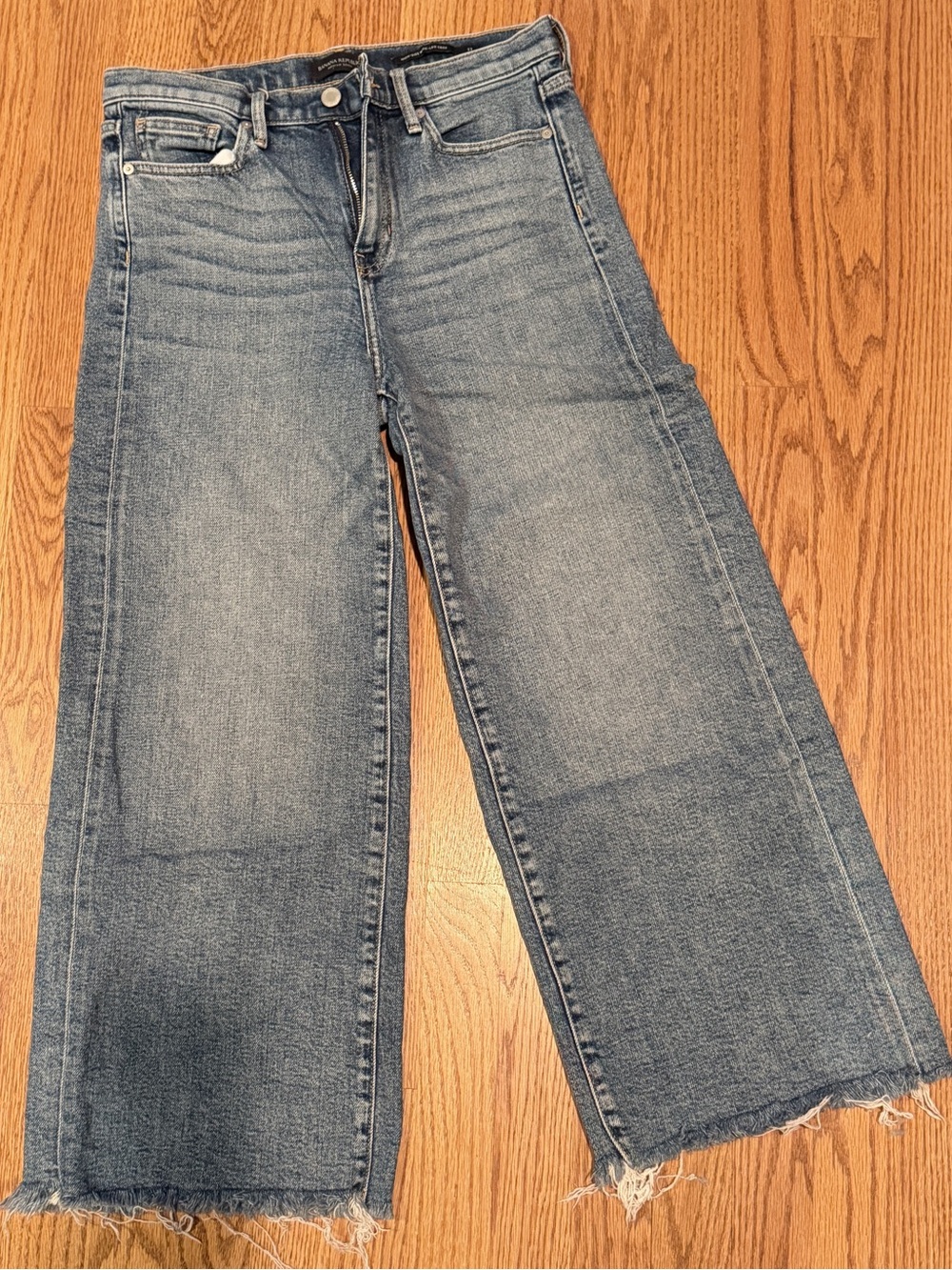 Banana Republic Women’s Wide Leg Cropped Raw Edge Blue Jeans